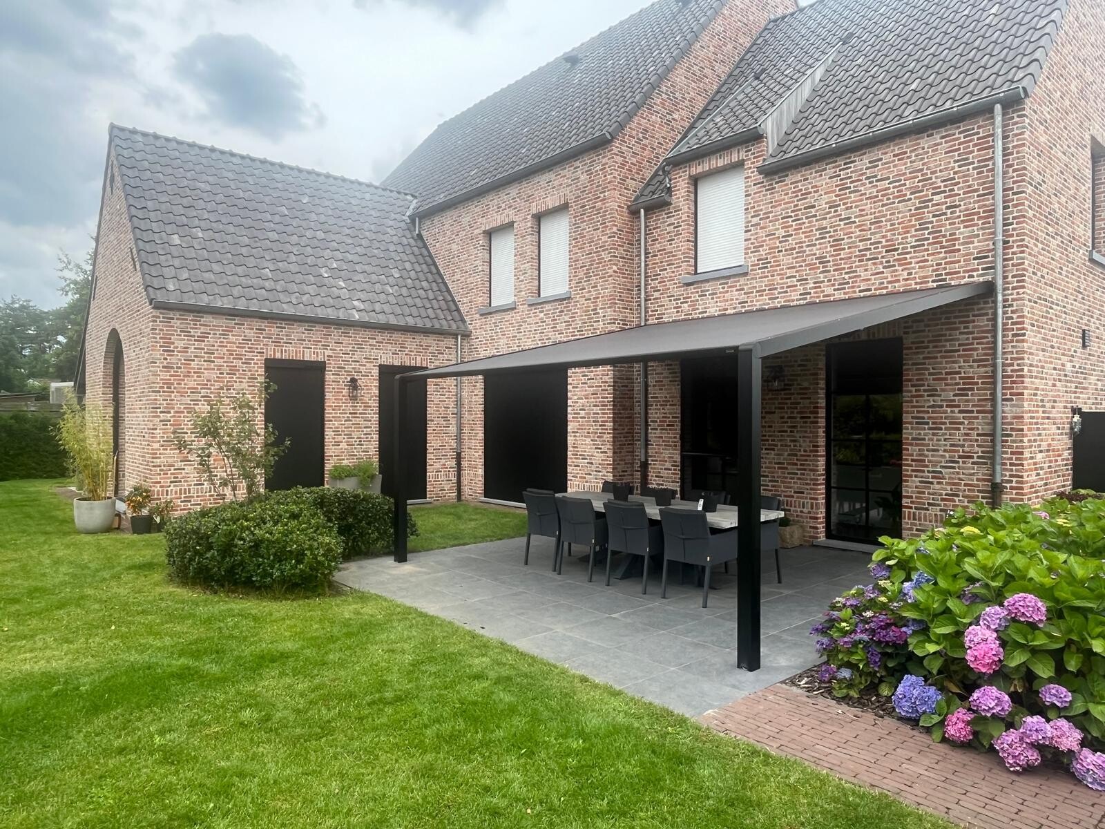 Verano doekdak Tumba - Walbers zonweringen - Turnhout Verano doekdak Tumba - Walbers zonweringen - Turnhout